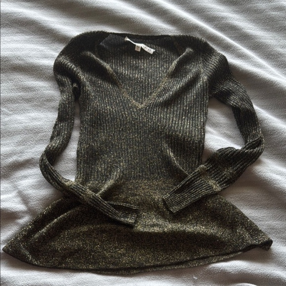 Veronica Beard Metallic V neck ribbed peplum sweater top